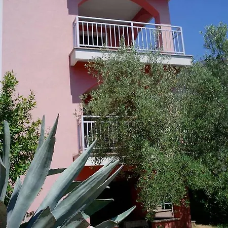 Vesna Apartman *
